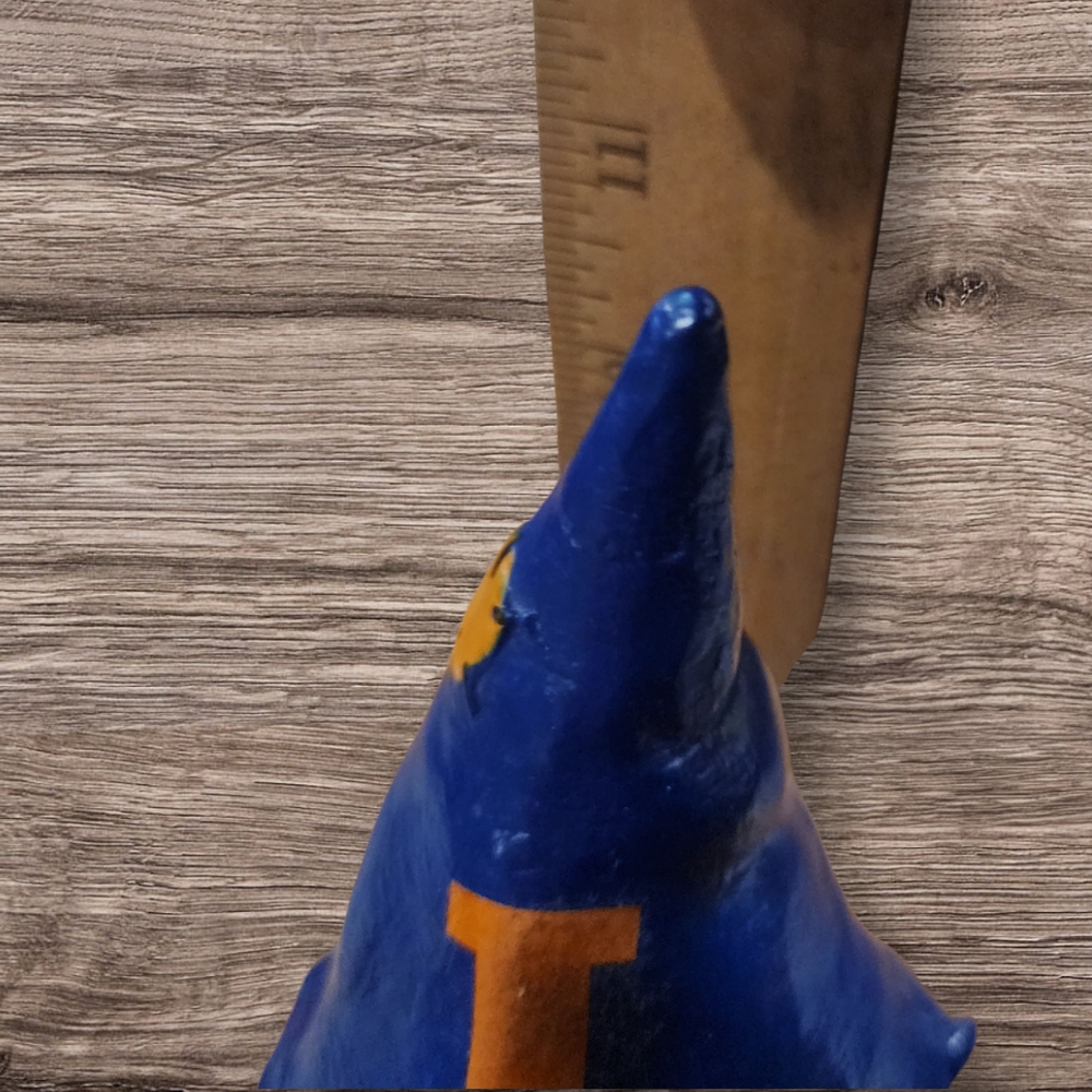 Forever Collectibles Blue and White Gnome with Basketball - Picture 4 of 6